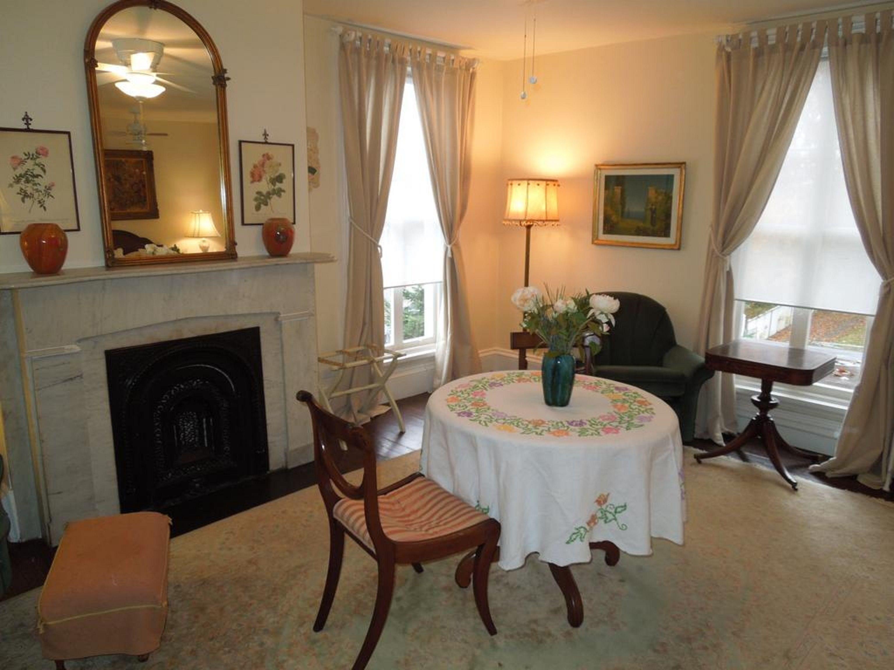 Queen Room