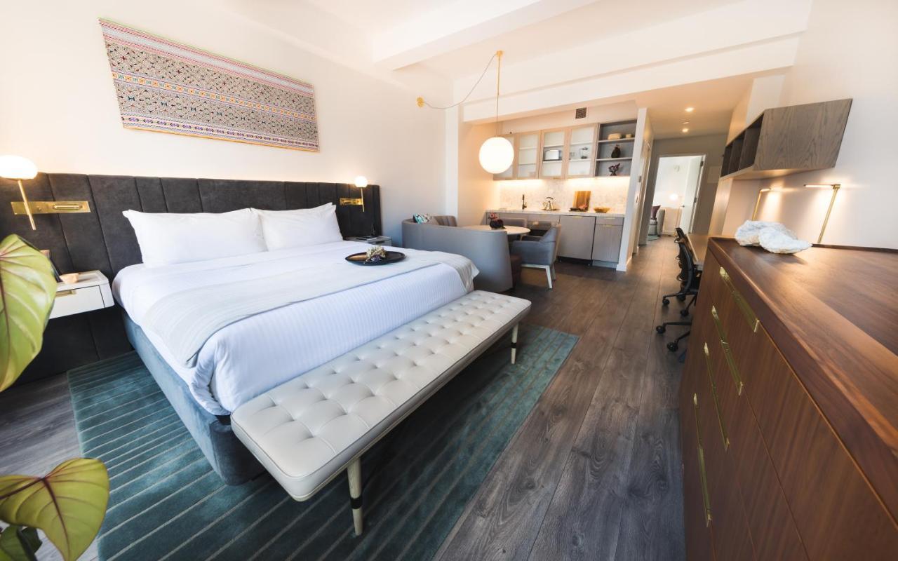 Studio met Kingsize Bed en Slaapbank