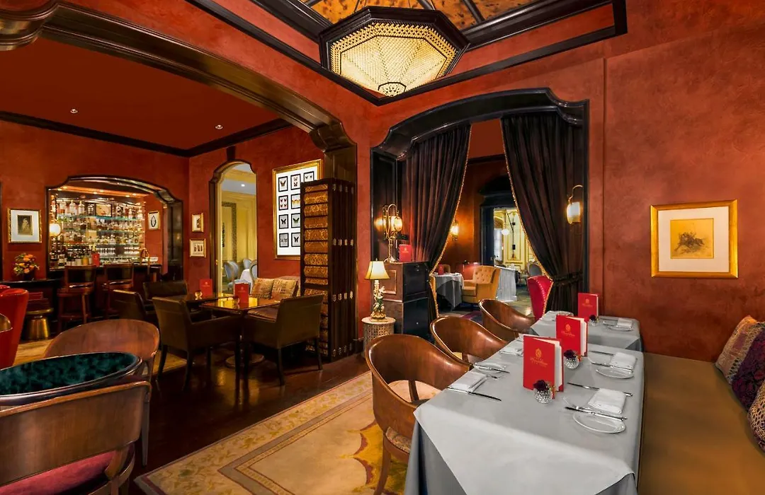 Hotel Plaza Athenee-1