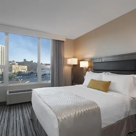 Wyndham Garden Laguardia South-2