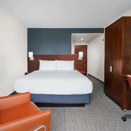 Courtyard By Marriott New York Manhattan Upper East Side-3
