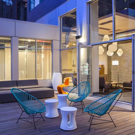 Aloft By Marriott Long Island City-Manhattan View-2