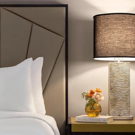 Martinique New York On Broadway, Curio Collection By Hilton-3