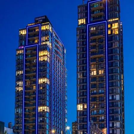 Global Luxury Suites At The Arches-2