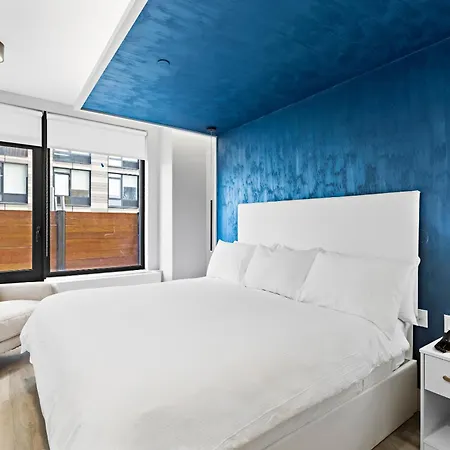 Global Luxury Suites At The Arches-3
