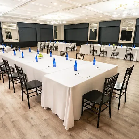 The Tillary Hotel Brooklyn-3