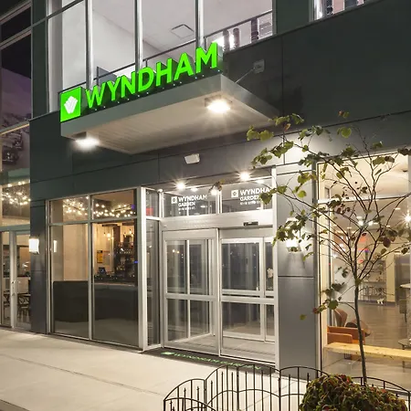Wyndham Garden Laguardia South-3